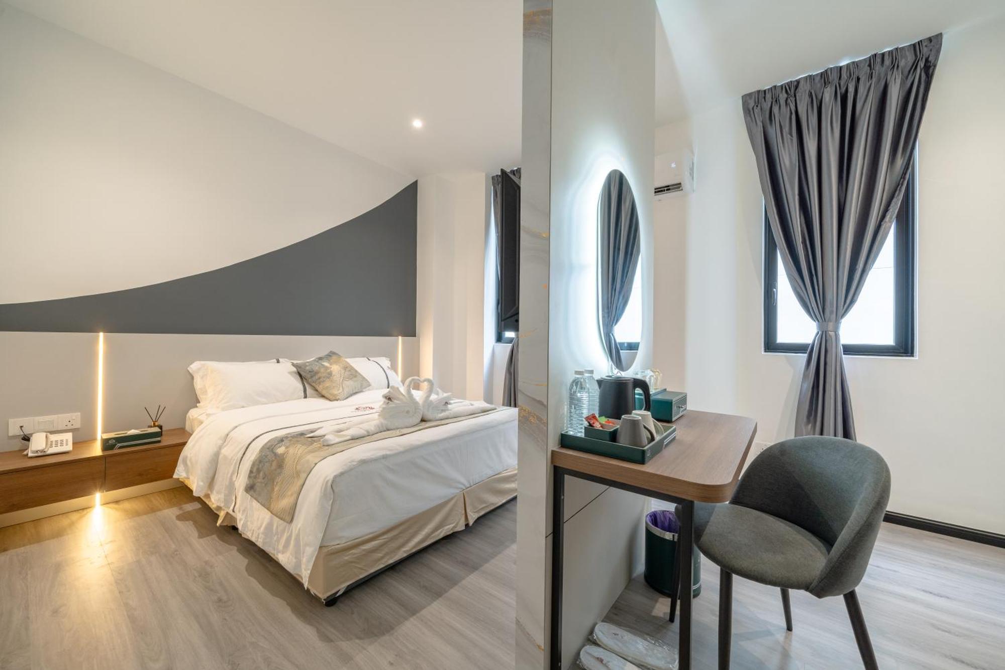 Saturn Hotel George Town Bagian luar foto